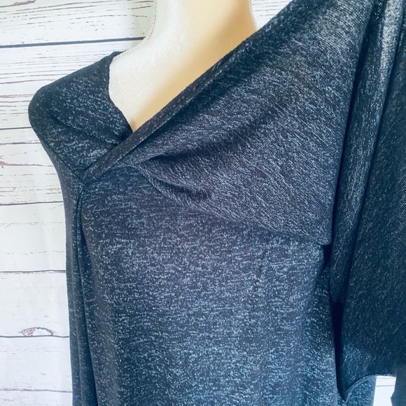 Women’s Small Sweater Donna Karan Sleepwear Charcoal Gray Lightweight Soft Knit - Picture 3 of 12